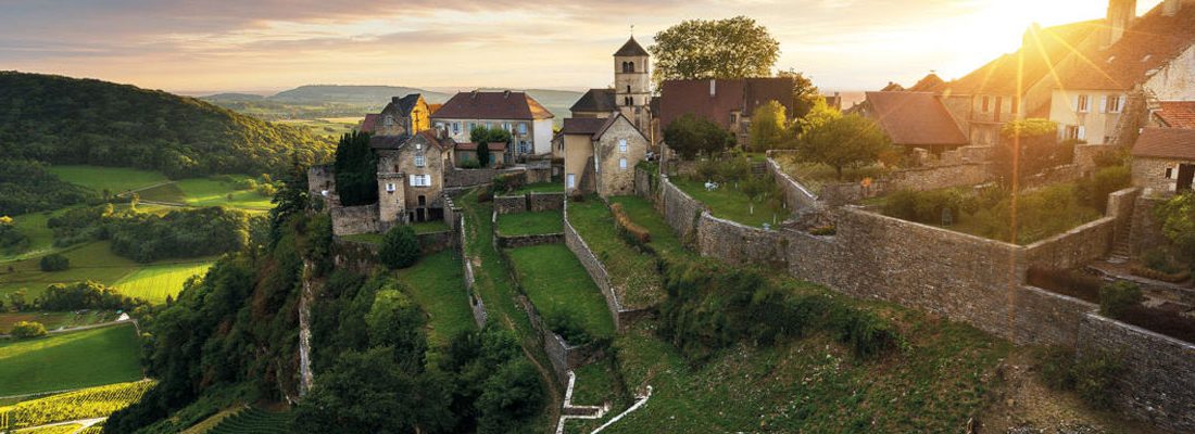 Tourisme en Bourgogne-Franche-Comté : découvrez la beauté des montagnes du Jura